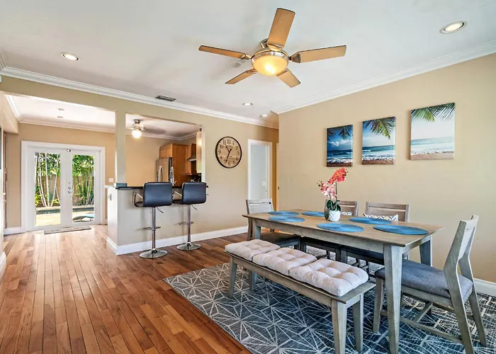 #1 Fort Lauderdale House - Heated Salt Water Pool - Private Oasis-Updated Gorgeous 3Br 3Ba - Las Olas