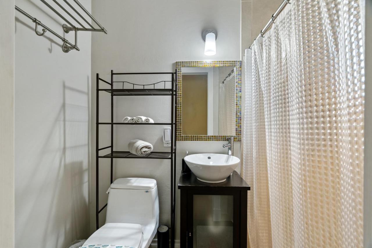 Holiday home Olas Oasis: Heated Salt Water Pool Retreat *