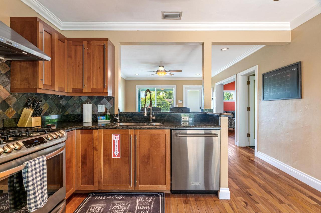 Holiday home Olas Oasis: Heated Salt Water Pool Retreat