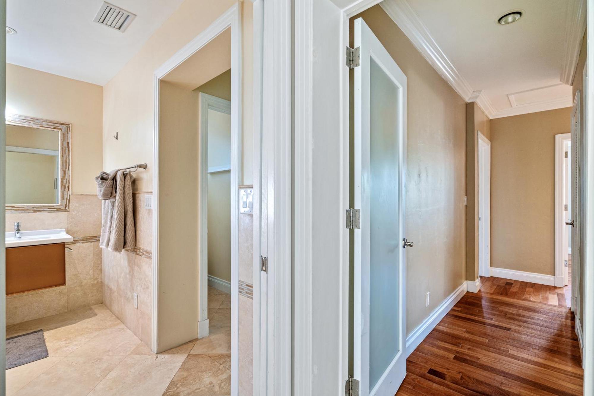 #1 Lauderdale House - Heated Salt Water Pool - Private Oasis-updated Gorgeous 3br 3ba - Olas Hébergement de vacances *